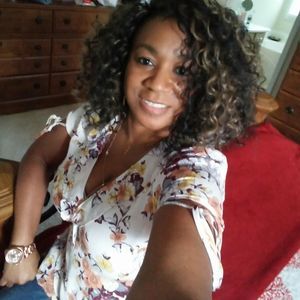 Meet your Posher, Deborah